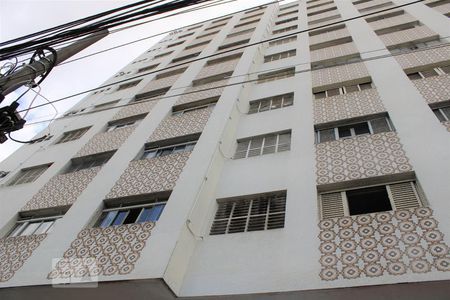 Apartamento à venda com 70m², 2 quartos e sem vagaFachada do prédio