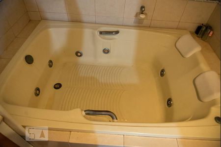 Apartamento à venda com 300m², 4 quartos e 1 vagaBanheiro 1