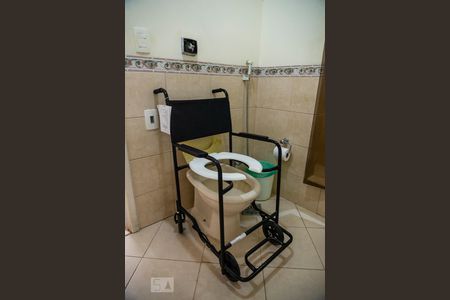 Apartamento à venda com 300m², 4 quartos e 1 vagaBanheiro da Suíte