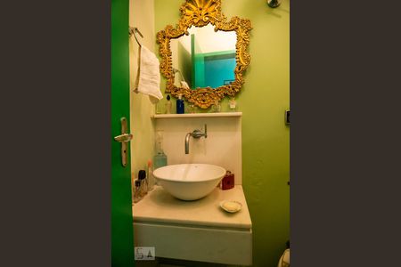 Apartamento à venda com 300m², 4 quartos e 1 vagaLavabo