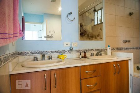 Apartamento à venda com 300m², 4 quartos e 1 vagaBanheiro 1