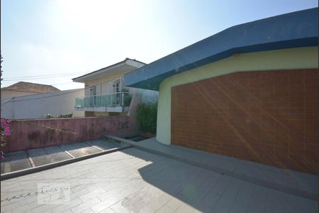 Casa à venda com 554m², 4 quartos e 4 vagas Casa à venda com 554m², 4 quartos e 4 vagasVaranda Externa