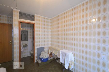 Casa à venda com 554m², 4 quartos e 4 vagas Casa à venda com 554m², 4 quartos e 4 vagasArea de Serviço