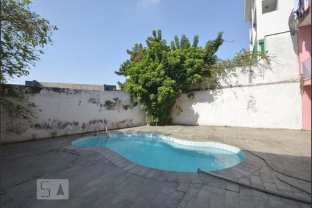 Casa à venda com 554m², 4 quartos e 4 vagas Casa à venda com 554m², 4 quartos e 4 vagasArea Externa