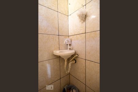 Casa para alugar com 300m², 8 quartos e 1 vaga Casa para alugar com 300m², 8 quartos e 1 vagaBanheiro da Suíte 2
