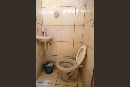 Casa para alugar com 300m², 8 quartos e 1 vaga Casa para alugar com 300m², 8 quartos e 1 vagaBanheiro da Suíte 2