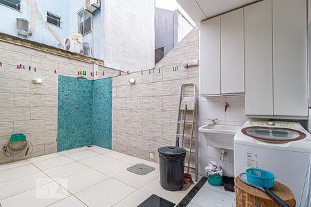 Casa à venda com 156m², 3 quartos e 1 vagaÁrea de Serviço e Espaço Gourmet