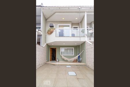 Casa à venda com 156m², 3 quartos e 1 vagaFachada