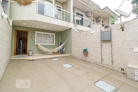 Casa à venda com 156m², 3 quartos e 1 vagaVaranda e Garagem