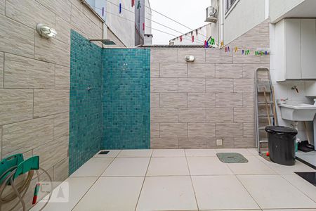 Casa à venda com 156m², 3 quartos e 1 vagaEspaço Ducha