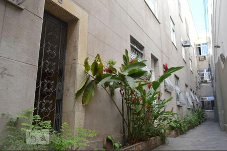 Entrada de apartamento à venda com 2 quartos, 70m² em Icaraí, Niterói