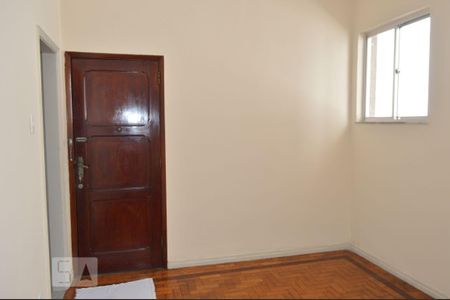 Sala de apartamento à venda com 2 quartos, 70m² em Icaraí, Niterói