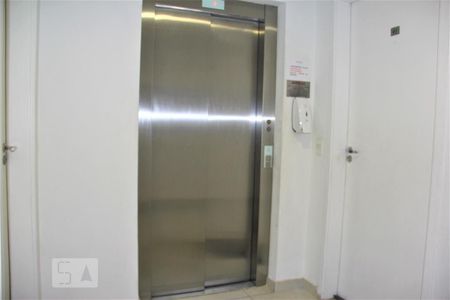 Apartamento à venda com 55m², 2 quartos e 2 vagasElevador