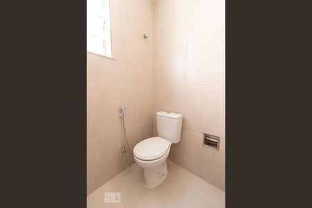 Apartamento para alugar com 70m², 2 quartos e sem vagaBanheiro