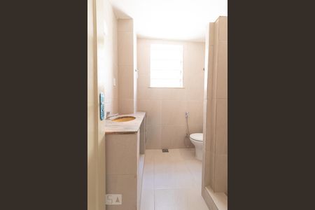 Apartamento para alugar com 70m², 2 quartos e sem vagaBanheiro