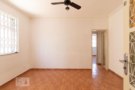 Apartamento para alugar com 70m², 2 quartos e sem vagaSala