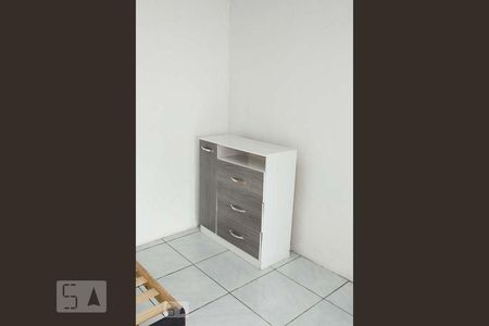 Kitnet de casa para alugar com 1 quarto, 35m² em Vila Joao Pessoa, Porto Alegre