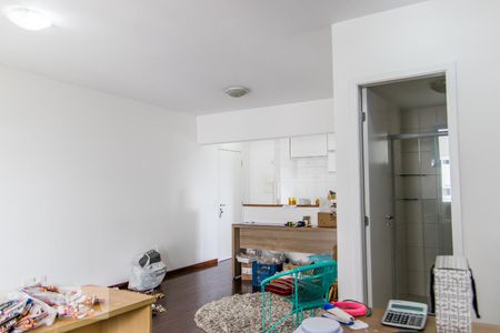 Sala de apartamento à venda com 2 quartos, 77m² em Campestre, Santo André