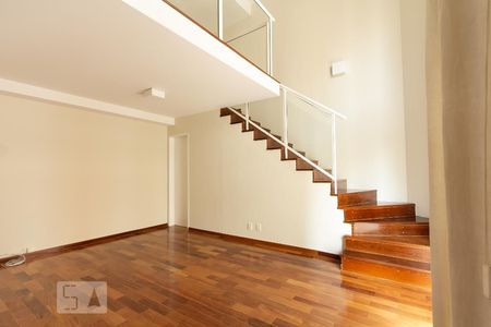 Apartamento à venda com 77m², 1 quarto e 1 vagaSala