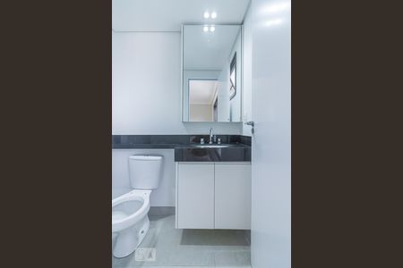 Banheiro de kitnet/studio à venda com 1 quarto, 34m² em Vila Pompéia, São Paulo