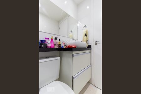 Apartamento para alugar com 37m², 1 quarto e sem vaga Apartamento para alugar com 37m², 1 quarto e sem vagaBanheiro