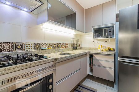 Apartamento à venda com 102m², 3 quartos e 2 vagasCozinha