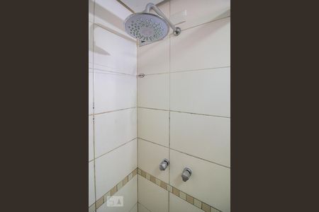 Apartamento à venda com 102m², 3 quartos e 2 vagasChuveiro