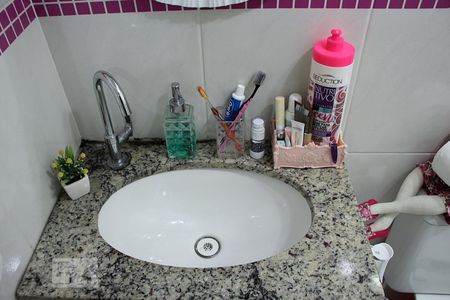 Apartamento à venda com 70m², 3 quartos e 2 vagasBanheiro da Suíte