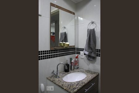 Apartamento à venda com 70m², 3 quartos e 2 vagasBanheiro Social