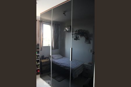 Apartamento à venda com 70m², 3 quartos e 2 vagasQuarto 3 - Armários