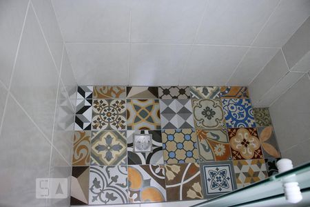 Apartamento à venda com 70m², 3 quartos e 2 vagasDetalhe banheiro