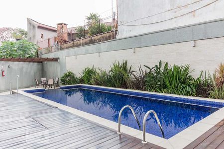 Apartamento à venda com 90m², 3 quartos e 2 vagas Apartamento à venda com 90m², 3 quartos e 2 vagasÁrea comum - Piscina