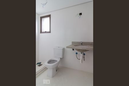 Apartamento à venda com 95m², 3 quartos e 2 vagas Apartamento à venda com 95m², 3 quartos e 2 vagasBanheiro da Suíte