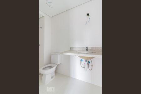 Apartamento à venda com 90m², 3 quartos e 2 vagas Apartamento à venda com 90m², 3 quartos e 2 vagasBanheiro da Suíte