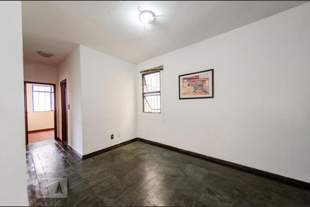 Sala de apartamento à venda com 3 quartos, 80m² em Padre Eustáquio, Belo Horizonte