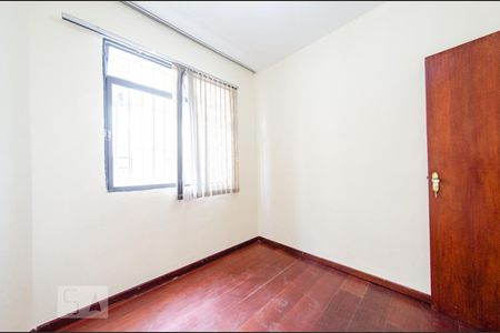 Quarto 1 de apartamento para alugar com 3 quartos, 80m² em Padre Eustáquio, Belo Horizonte