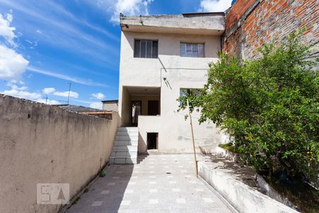 Casa para alugar com 200m², 3 quartos e 1 vaga Casa para alugar com 200m², 3 quartos e 1 vagaQuintal