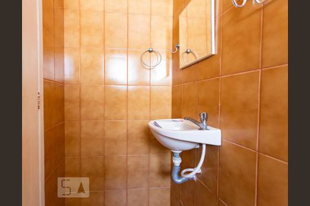 Casa para alugar com 200m², 3 quartos e 1 vaga Casa para alugar com 200m², 3 quartos e 1 vagaBanheiro