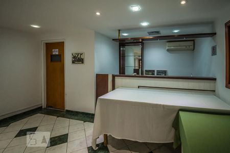 Apartamento à venda com 50m², 1 quarto e 1 vaga Apartamento à venda com 50m², 1 quarto e 1 vagaÁrea comum - Salão de festas