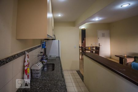 Apartamento à venda com 50m², 1 quarto e 1 vaga Apartamento à venda com 50m², 1 quarto e 1 vagaCozinha e Área de Serviço
