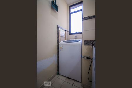 Apartamento à venda com 50m², 1 quarto e 1 vaga Apartamento à venda com 50m², 1 quarto e 1 vagaCozinha e Área de Serviço
