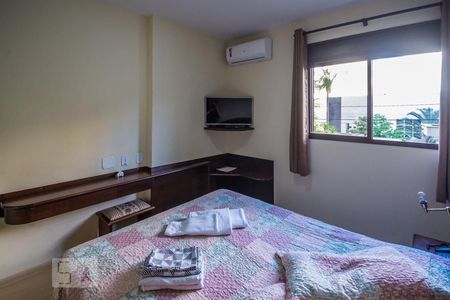 Quarto de apartamento à venda com 1 quarto, 50m² em Cambuí, Campinas