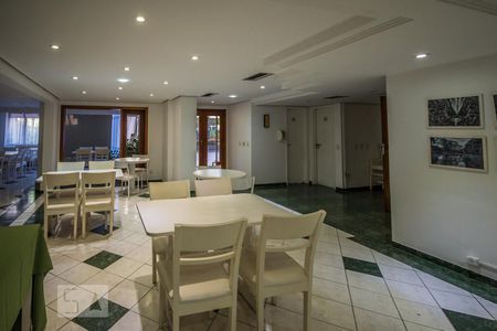 Apartamento à venda com 50m², 1 quarto e 1 vaga Apartamento à venda com 50m², 1 quarto e 1 vagaÁrea comum - Salão de festas