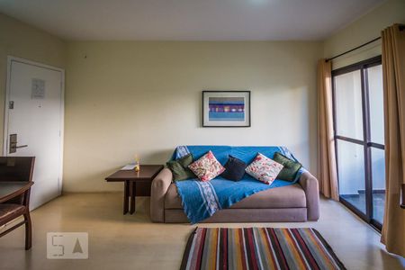 Sala de apartamento à venda com 1 quarto, 50m² em Cambuí, Campinas