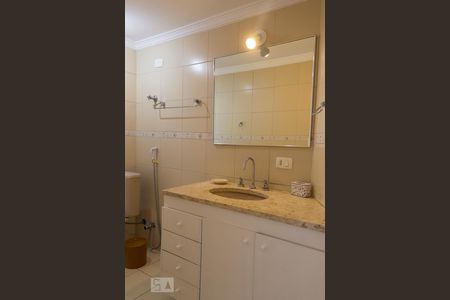 Apartamento à venda com 67m², 1 quarto e 1 vaga Apartamento à venda com 67m², 1 quarto e 1 vagaBanheiro da Suíte