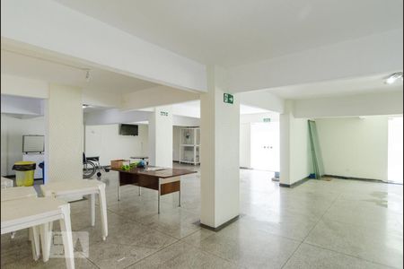 Apartamento para alugar com 86m², 2 quartos e sem vagaÁrea comum