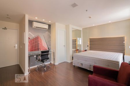Sala/Quarto de kitnet/studio para alugar com 1 quarto, 29m² em Vila Olímpia, São Paulo