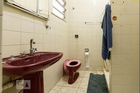 Casa à venda com 203m², 4 quartos e sem vaga Casa à venda com 203m², 4 quartos e sem vagaBanheiro 1