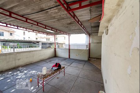 Casa à venda com 203m², 4 quartos e sem vaga Casa à venda com 203m², 4 quartos e sem vagaTerraço