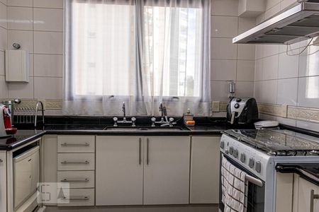Apartamento à venda com 250m², 4 quartos e 4 vagasCozinha